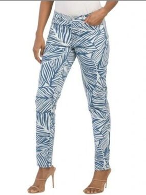 J. McLaughlin Jaycie Jeans Blue and White Palm Leaf Print